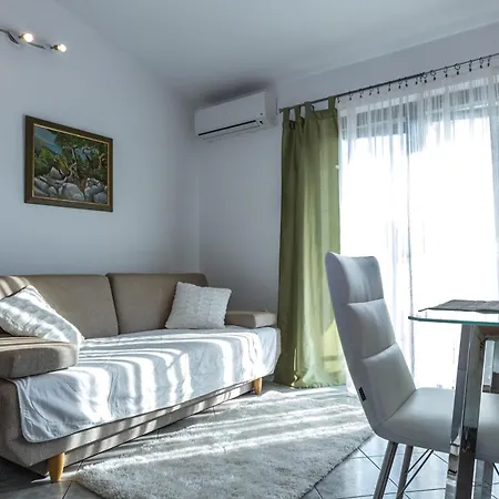 דירה With Swimming Pool - 6128 זאדאר