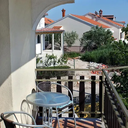 דירה With Swimming Pool - 6128